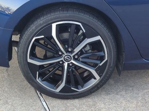 Used 2024 Nissan Altima 2.5 SR image 3