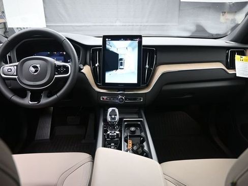 New 2026 Volvo XC60 B5 Plus w/ Protection Package Premier image 9