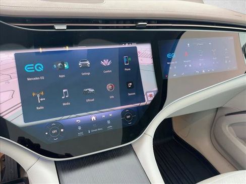 Used 2023 Mercedes-Benz EQS 580 4MATIC SUV image 15
