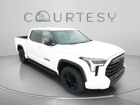 Used 2025 Toyota Tundra SR5 w/ SR5 Premium Package RWD image 19