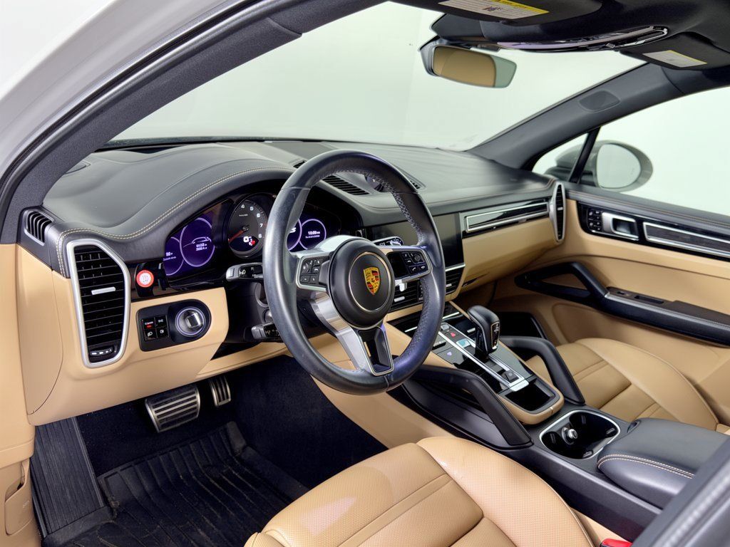 Used 2021 Porsche Cayenne S AWD/4WD image 4