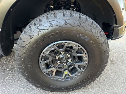 Used 2025 Ford F150 Raptor w/ Equipment Group 803A Raptor R AWD/4WD image 16