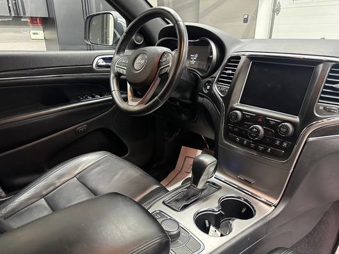 Used 2018 Jeep Grand Cherokee Limited AWD/4WD image 31