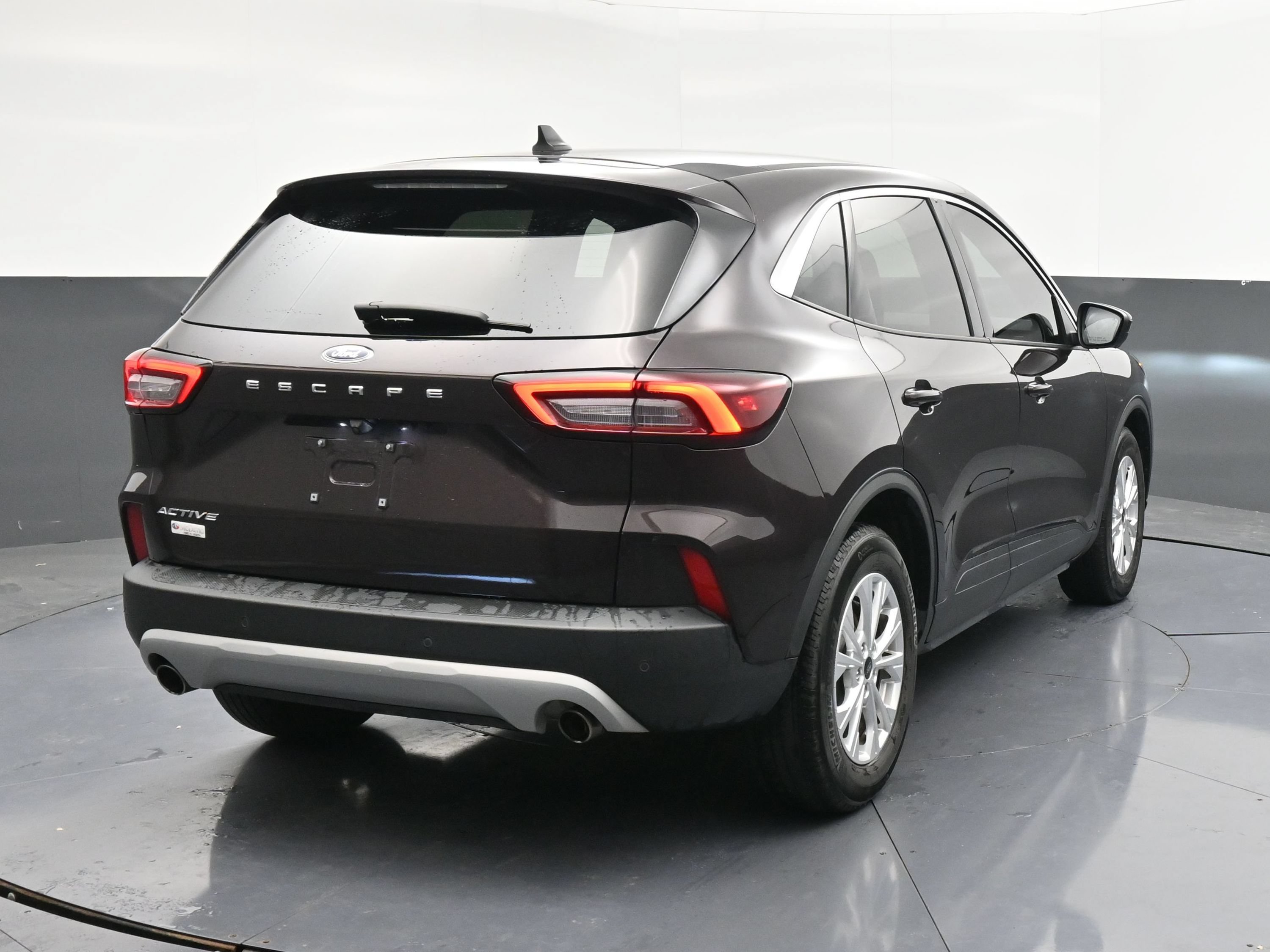 Used 2023 Ford Escape Active w/ Tech Pack #2 FWD image 8