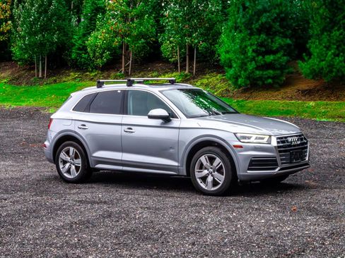 Used 2019 Audi Q5 2.0T Premium Plus w/ Premium Plus Package image 11