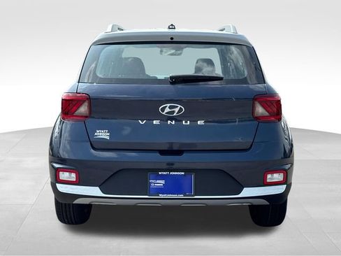 New 2026 Hyundai Venue SEL FWD image 4