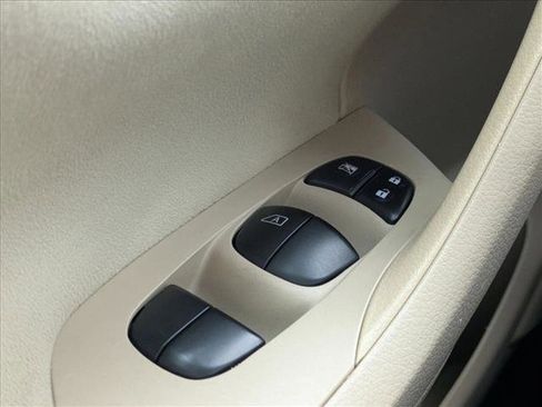 Used 2015 Nissan Altima 2.5 S w/ Power Driver Seat Package FWD image 17