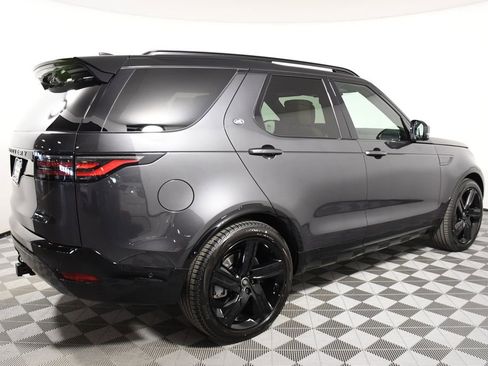 Certified 2025 Land Rover Discovery Dynamic SE AWD/4WD image 7