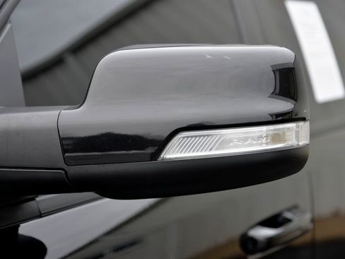 Used 2020 RAM 1500 Limited w/ Black Appearance Package image 12