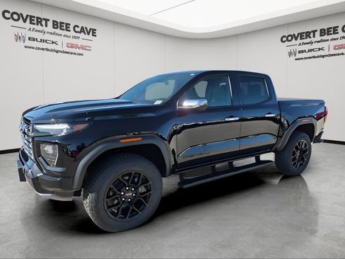 New 2026 GMC Canyon Denali w/ LPO, Denali Black Edition image 3