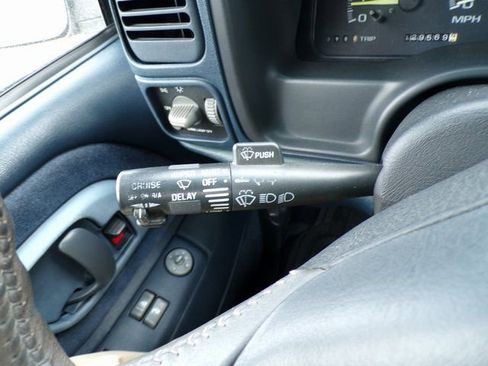 Used 1995 Chevrolet Silverado 1500 4x4 Regular Cab image 15