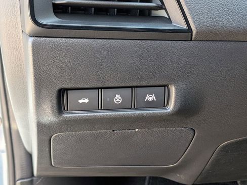New 2026 Nissan Sentra SR w/ SR Premium Package FWD image 19