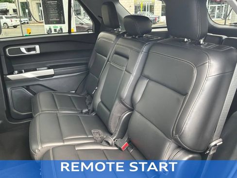 Used 2023 Ford Explorer XLT w/ Equipment Group 202A AWD/4WD image 16