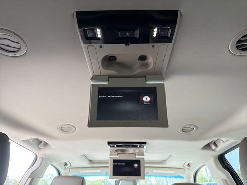 Used 2016 GMC Yukon XL SLT w/ Open Road Package image 30