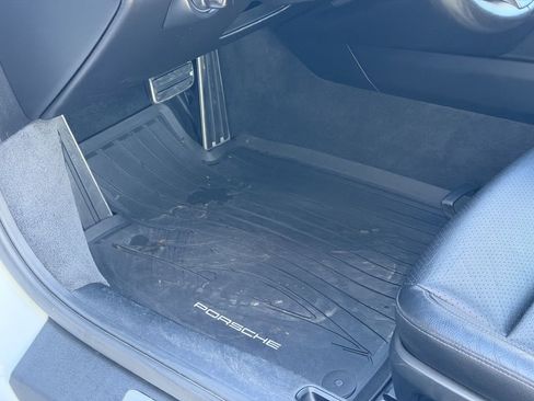 Used 2021 Porsche 911 Carrera image 28