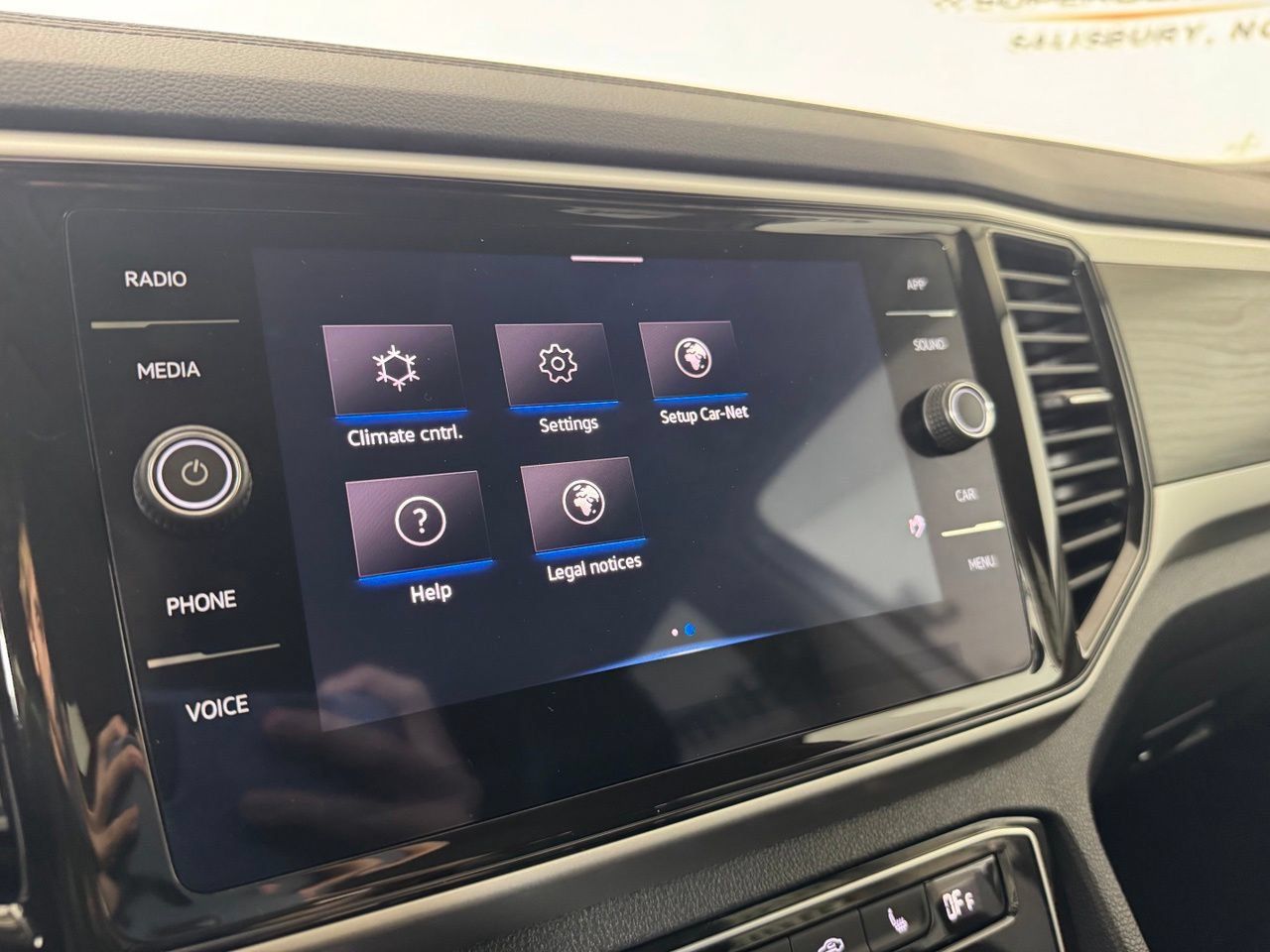 Used 2023 Volkswagen Atlas SE w/ Panoramic Sunroof Package FWD image 19