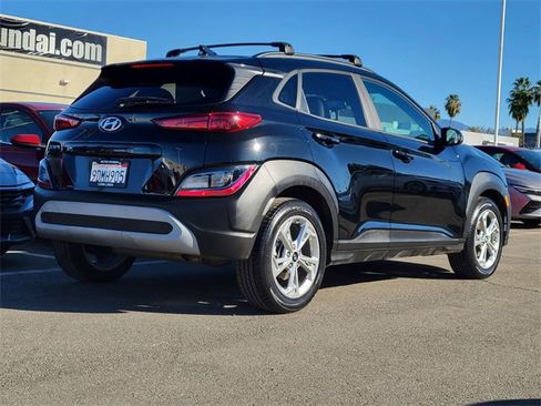 Used 2023 Hyundai Kona SEL image 2