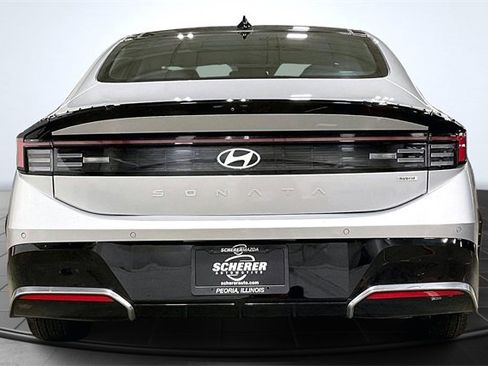 Used 2025 Hyundai Sonata Limited image 4