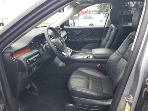 Certified 2023 Lincoln Aviator Reserve w/ Equipment Group 201A image 12