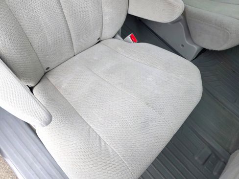 Used 2014 Toyota Sienna LE AWD/4WD image 56