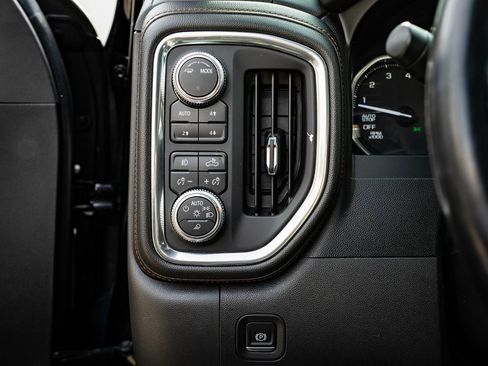 Used 2020 GMC Sierra 1500 AT4 w/ Off-Road Performance Package image 42