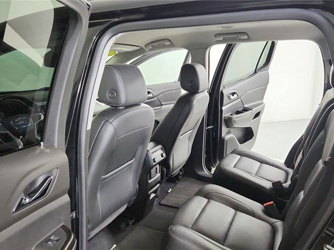 Used 2019 GMC Acadia SLT AWD/4WD image 17