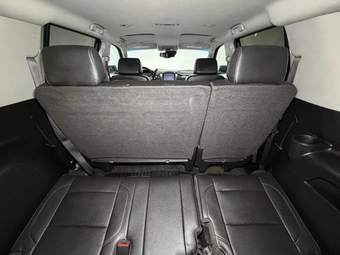 Used 2016 Chevrolet Suburban LT AWD/4WD image 17