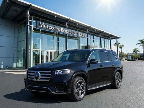 New 2026 Mercedes-Benz GLS 450 4MATIC image 1