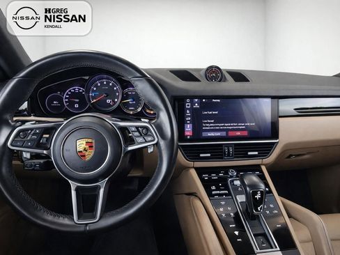 Used 2020 Porsche Cayenne AWD/4WD image 9