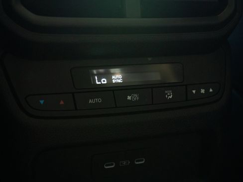 Certified 2024 Honda Pilot Touring image 42