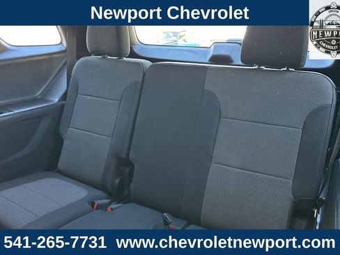 Used 2023 Chevrolet Traverse LT w/ Midnight/Sport Edition image 16