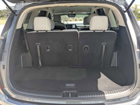 Used 2024 Kia Telluride S FWD image 14