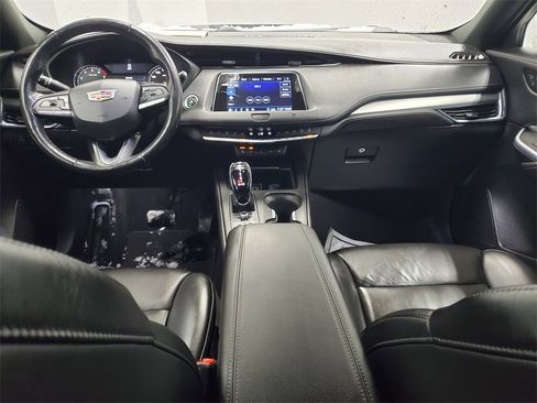 Used 2020 Cadillac XT4 Premium Luxury w/ Cold Weather Package image 5