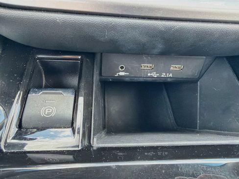 Used 2021 Subaru Outback Limited w/ Popular Package #2 AWD/4WD image 31