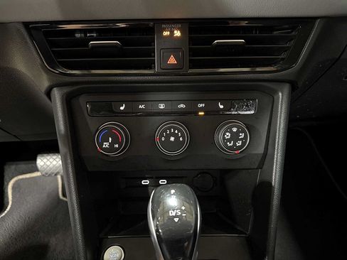 Used 2022 Volkswagen Taos SE AWD/4WD image 21