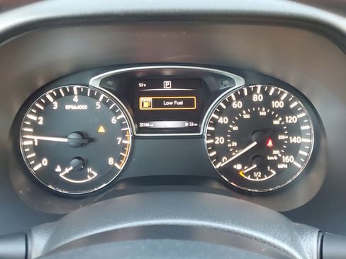 Certified 2020 Nissan Pathfinder S image 24