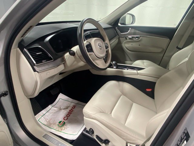 Used 2024 Volvo XC90 B5 Plus AWD/4WD image 10