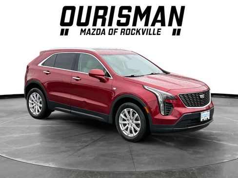 Used 2019 Cadillac XT4 Luxury w/ Cold Weather Package image 1