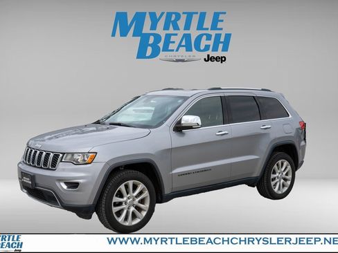 Used 2017 Jeep Grand Cherokee Limited image 2