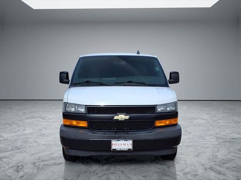 Used 2020 Chevrolet Express 3500 Extended w/ Driver Convenience Package image 2