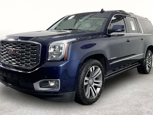 Used 2019 GMC Yukon XL Denali w/ Denali Ultimate Package AWD/4WD image 14
