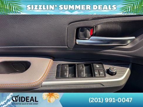 Used 2022 Toyota Sienna XSE w/ XSE Plus Package AWD/4WD image 34
