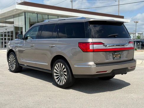 Certified 2020 Lincoln Navigator Reserve w/ Luxury Package AWD/4WD image 8