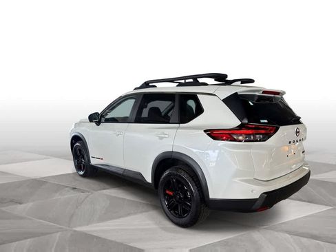 Used 2025 Nissan Rogue SV AWD/4WD image 6