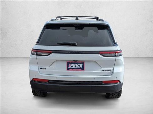 Used 2023 Jeep Grand Cherokee Limited w/ Luxury Tech Group II image 7