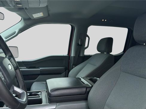 Used 2025 Ford F150 XLT w/ Equipment Group 301A Standard AWD/4WD image 17