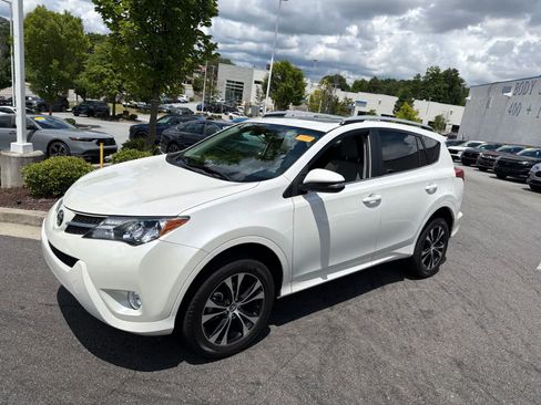 Used 2015 Toyota RAV4 Limited w/ Technology Package FWD image 5