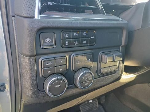 New 2026 Chevrolet Tahoe Premier image 24