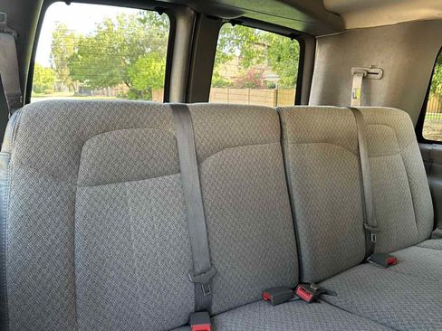 Used 2018 Chevrolet Express 3500 LT w/ LT Preferred Equipment Group RWD image 25