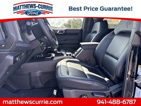 New 2025 Ford Bronco Badlands image 10